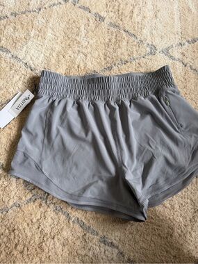 Aritzia Golden Legacy Hi-Rise Shorts